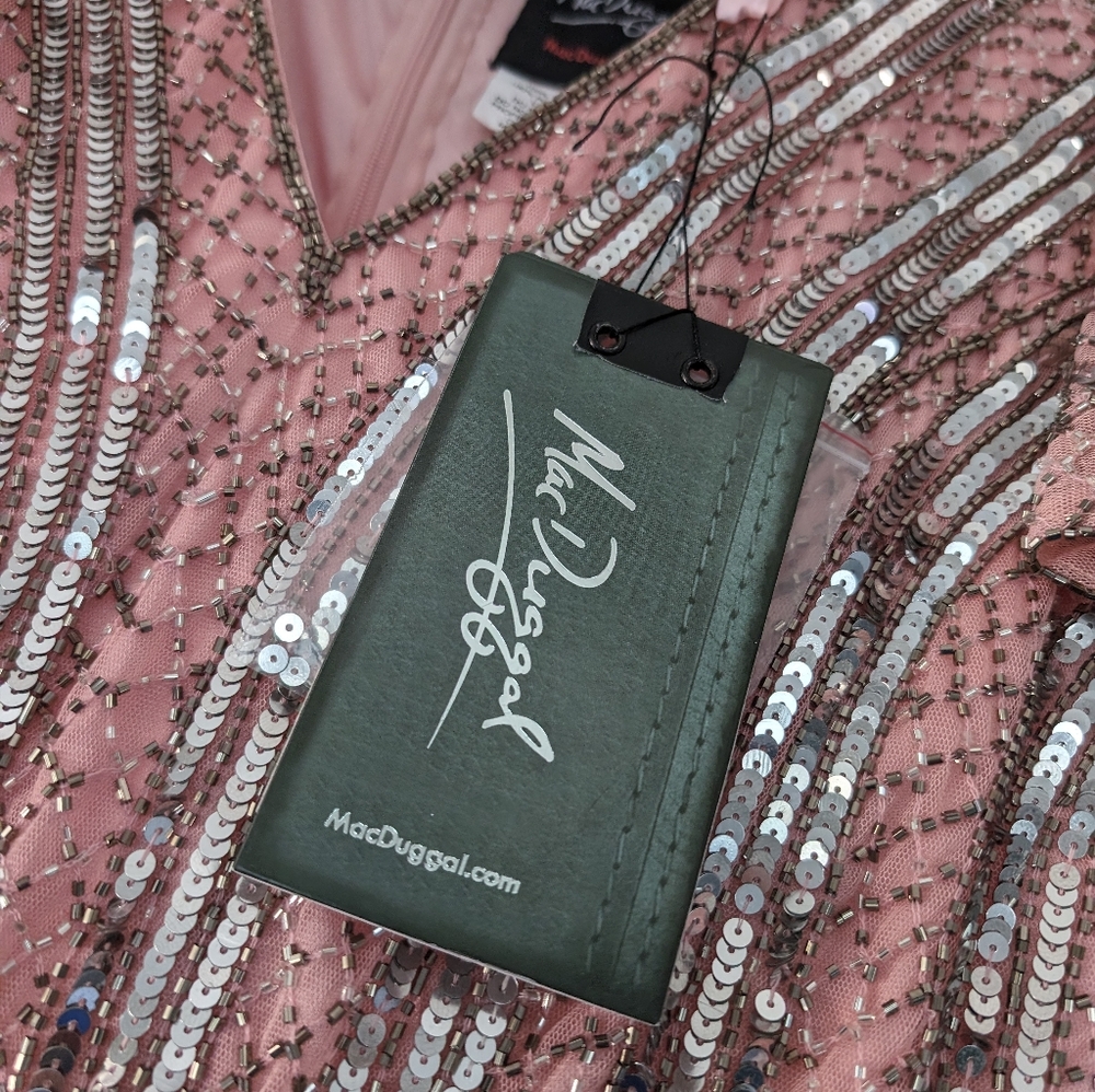 [NWT] MacDuggal STRIPE SEQUIN V-NECK GOWN SIZE 10 - Picture 6 of 10